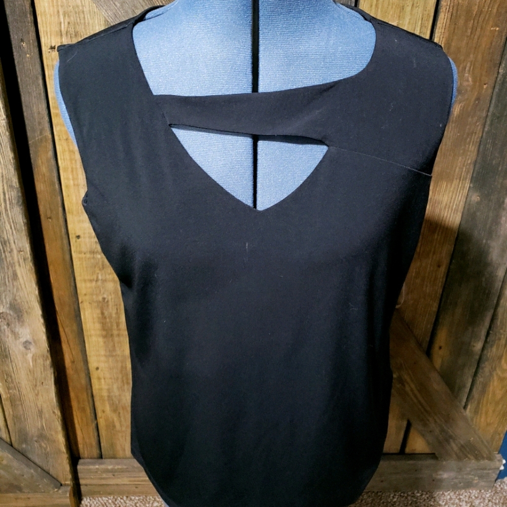 ⚡FS⚡Black Sleeveless Blouse